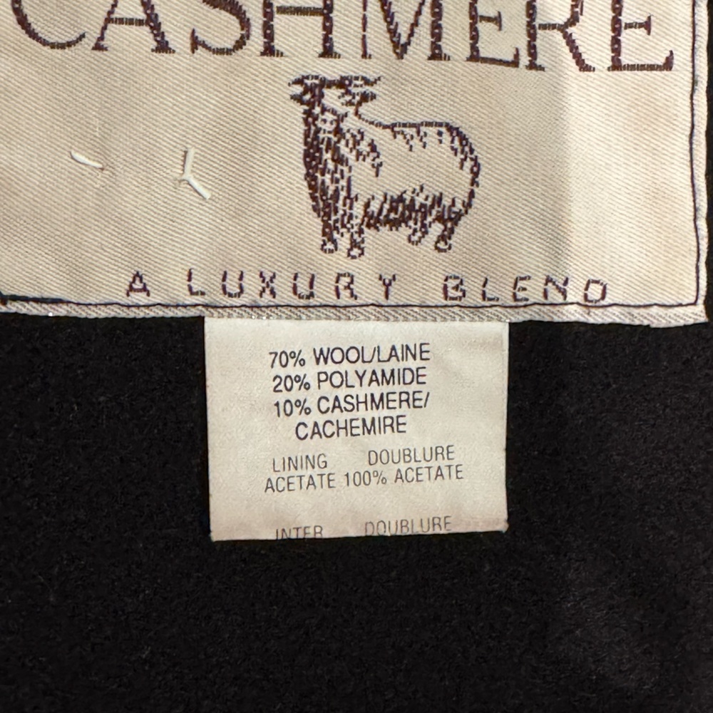 Vintage lisa fashion cashmere and wool blend coat with brown fox fur trim - Picture 7 of 13